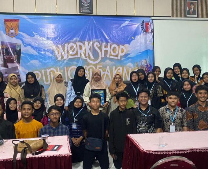 SMPN 1 Sampang Gelar Workshop Public Speaking 2026 untuk Tingkatkan Keterampilan Komunikasi Siswa